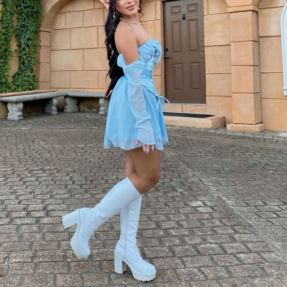 Duygu Ay Collection - Picture 4 of 8